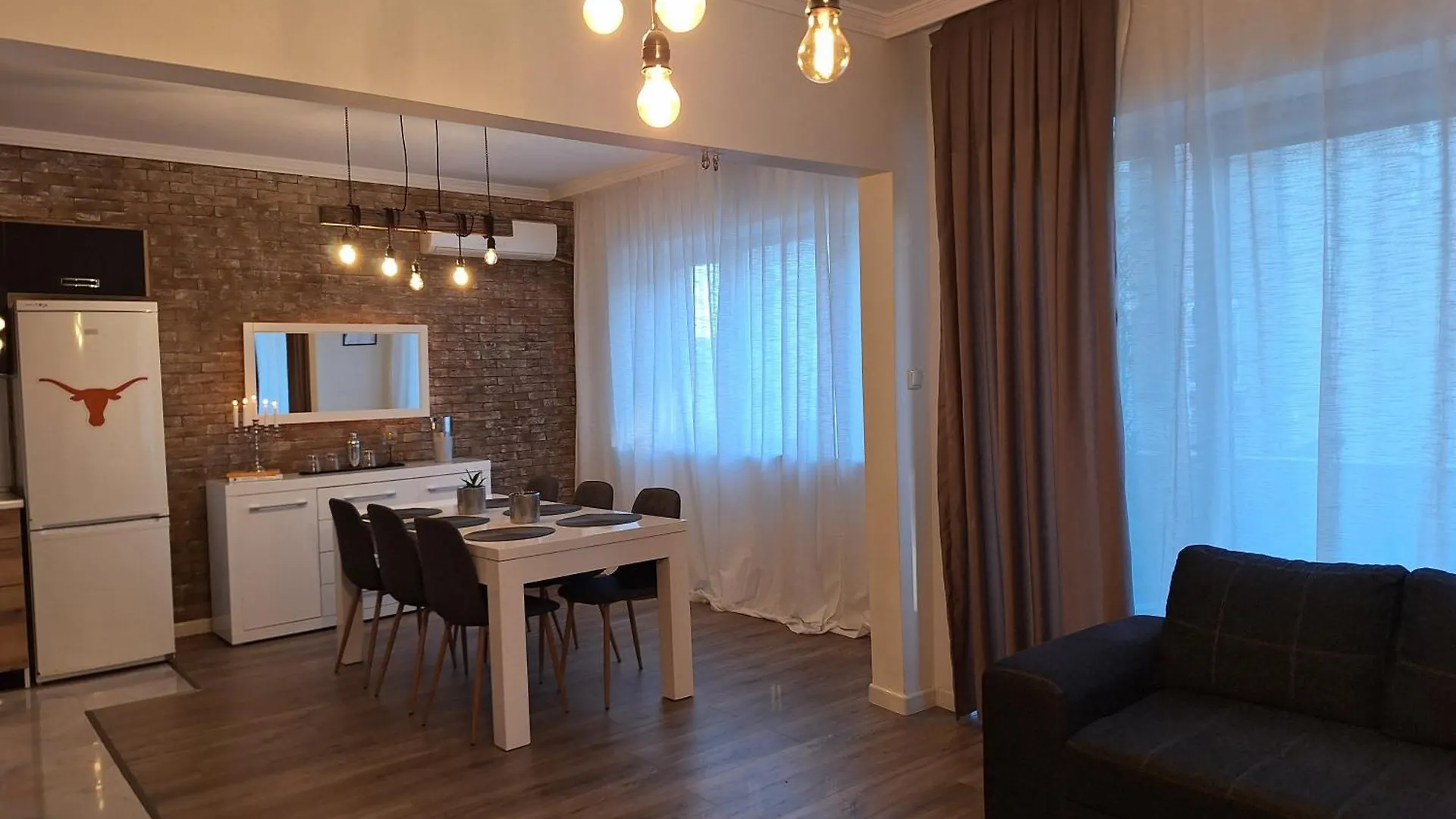 The Brick Apartment Burgas